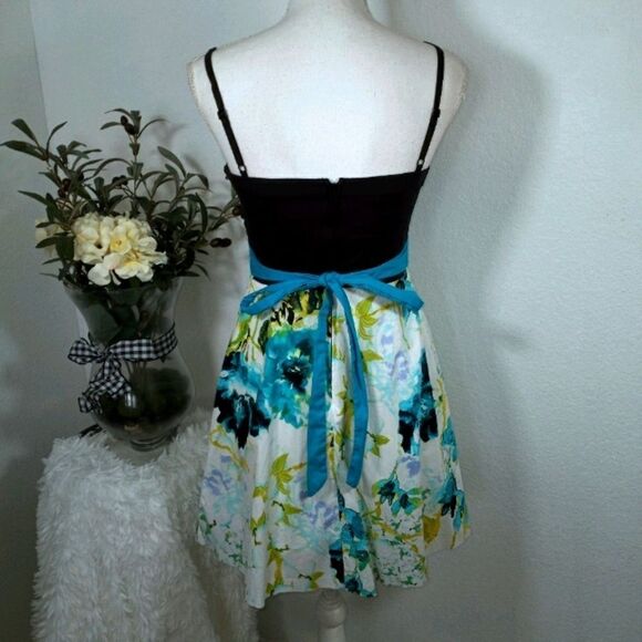 A. BYER FIT & FLAIR FLORAL DRESS SZ.5 EUC - Picture 4 of 6